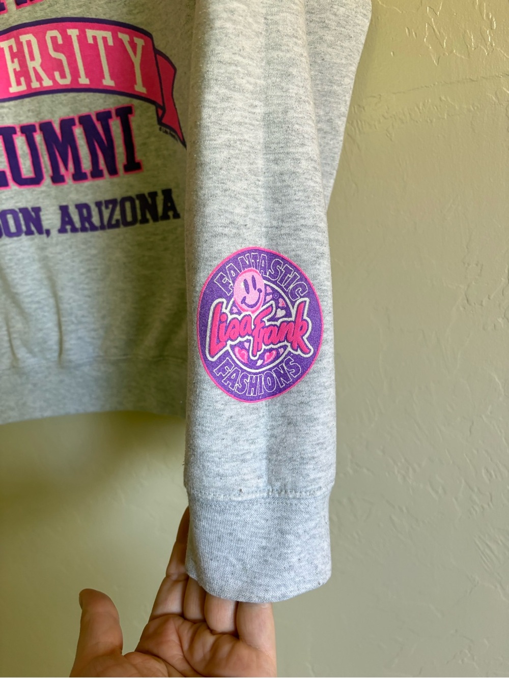 Lisa Frank LFU University Alumni Tucson Arizona Retro Crewneck Sweatshirt Small - Picture 4 of 7